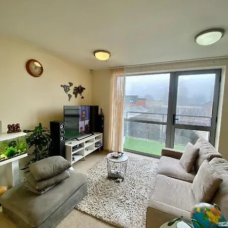 Citi Centre Loft With Secure Parking * Leeds (West Yorkshire)